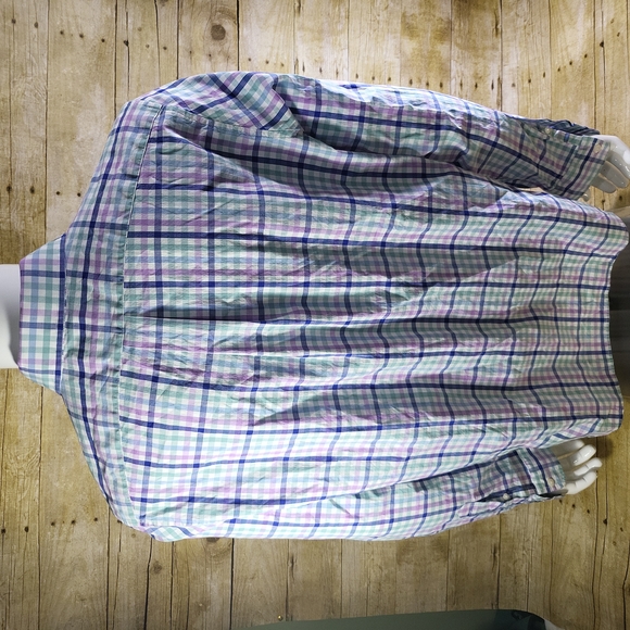 Vineyard vines button down - Picture 4 of 4